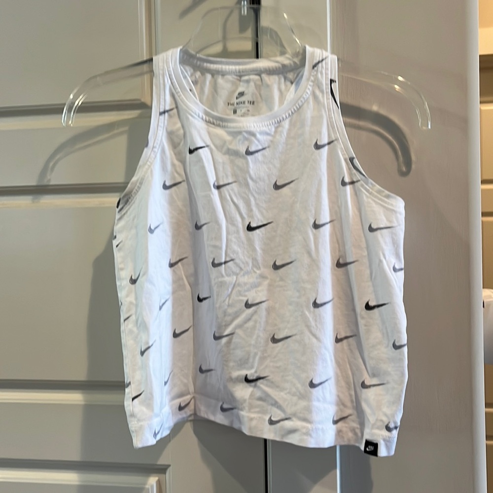Gently used women's Nike crop tank top